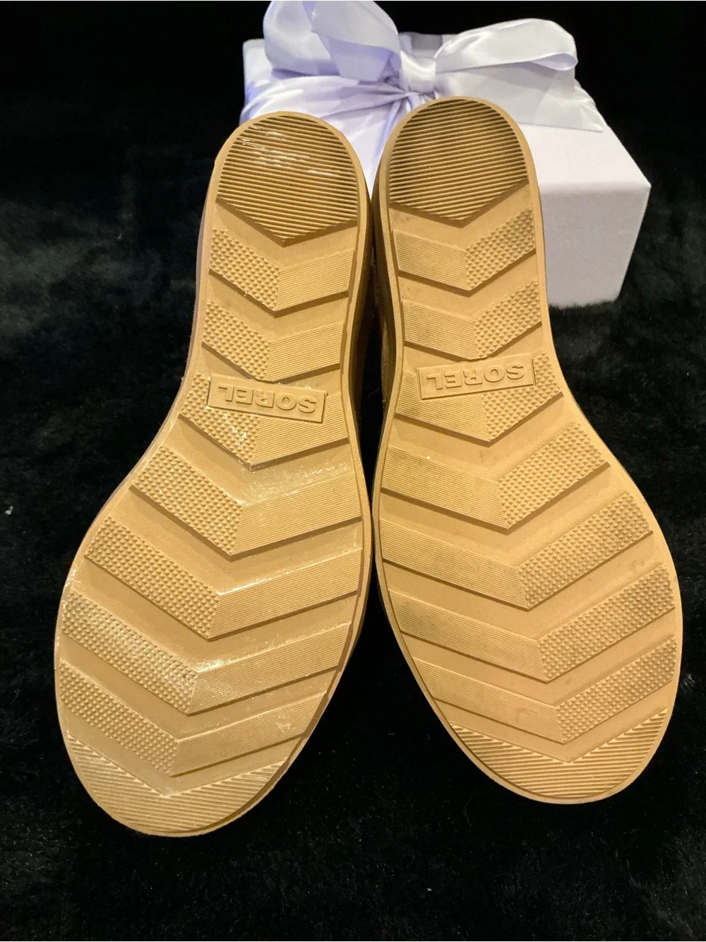 Sorel Evie II Women's Tan Suede Chelsea Ankle Booties Size 7